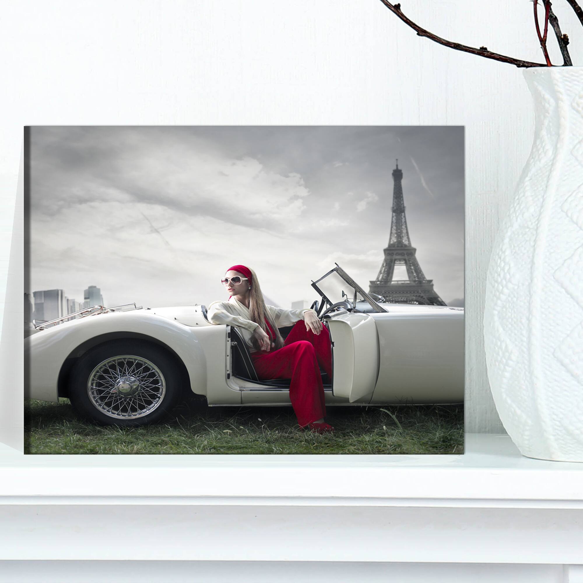 Designart - Fashion Woman in Car